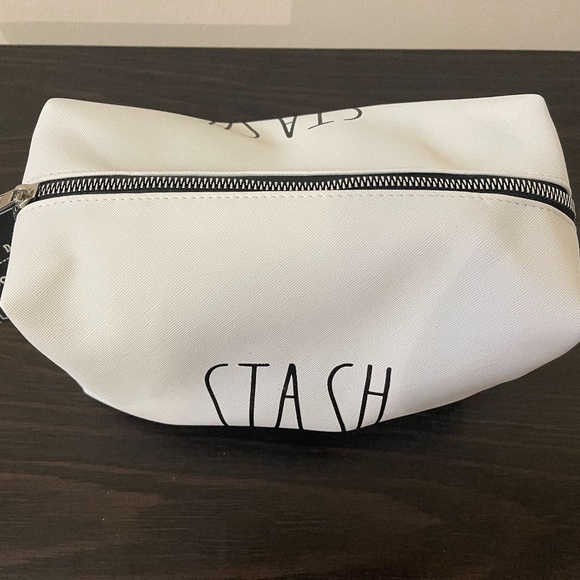 NWT Rae Dunn Cosmetic pouch - Picture 3 of 4